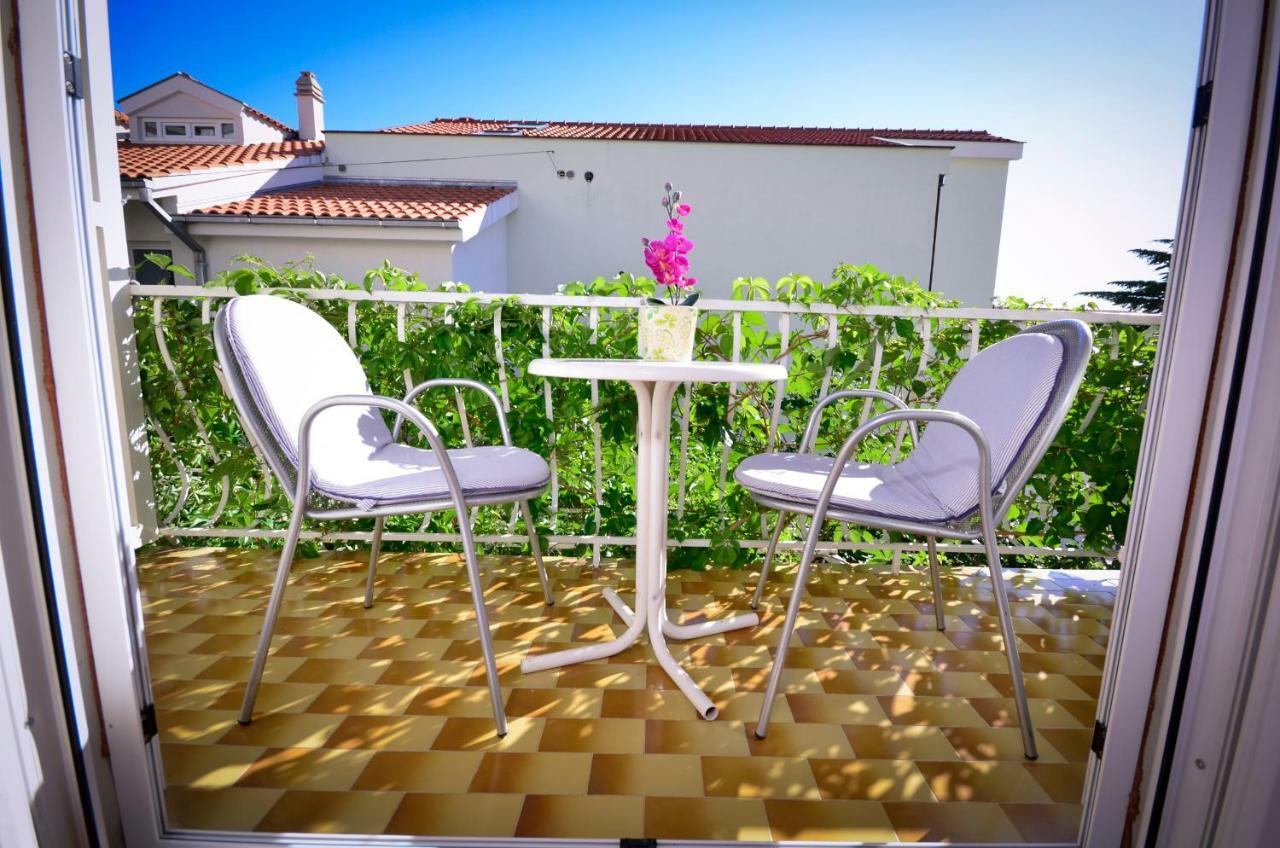 Apartments Vekic Makarska Bilik gambar